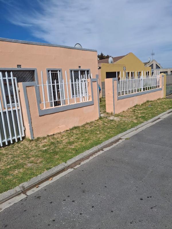 6 Bedroom Property for Sale in Forest Village Western Cape